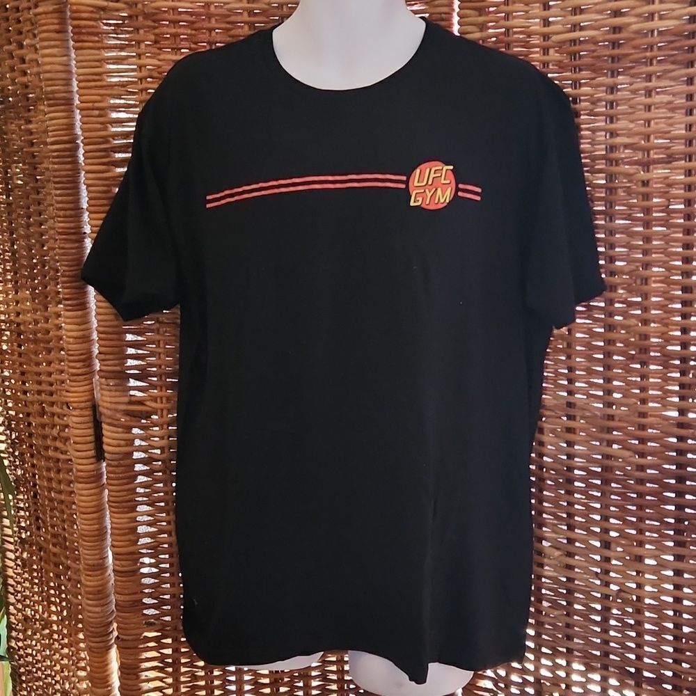 UFC Gym T-shirt L